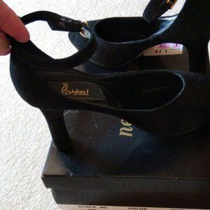 Newport News Ankle Strap Suede Shoes $15